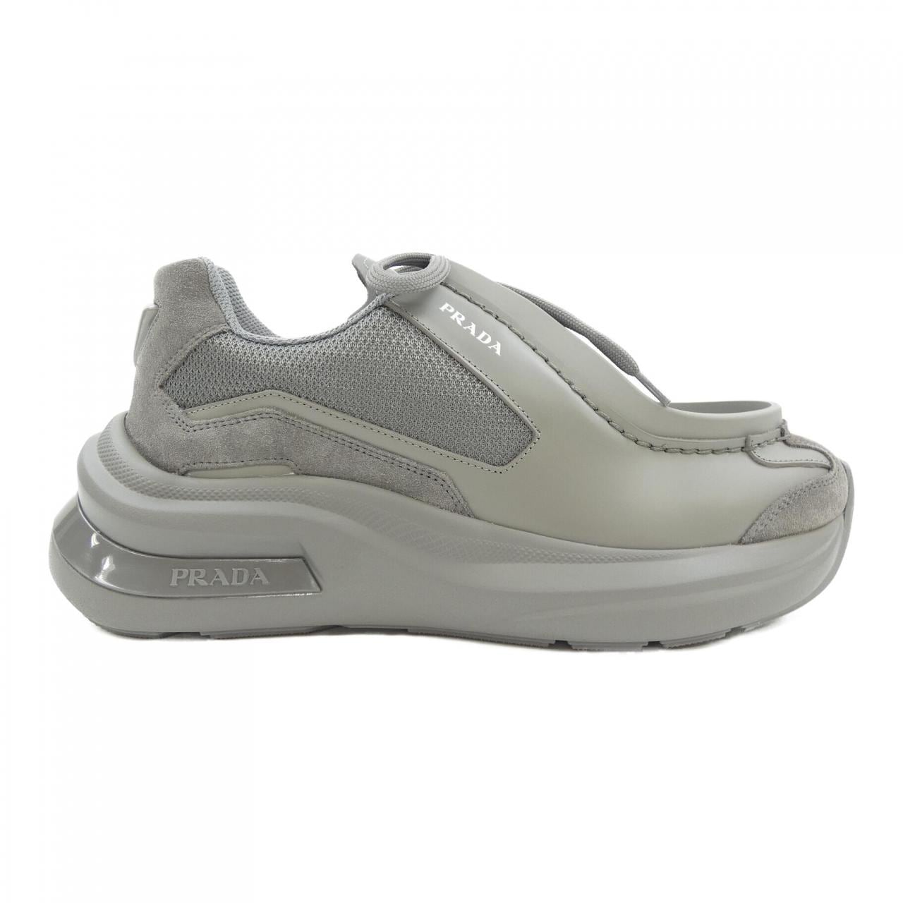 プラダ PRADA スニーカー