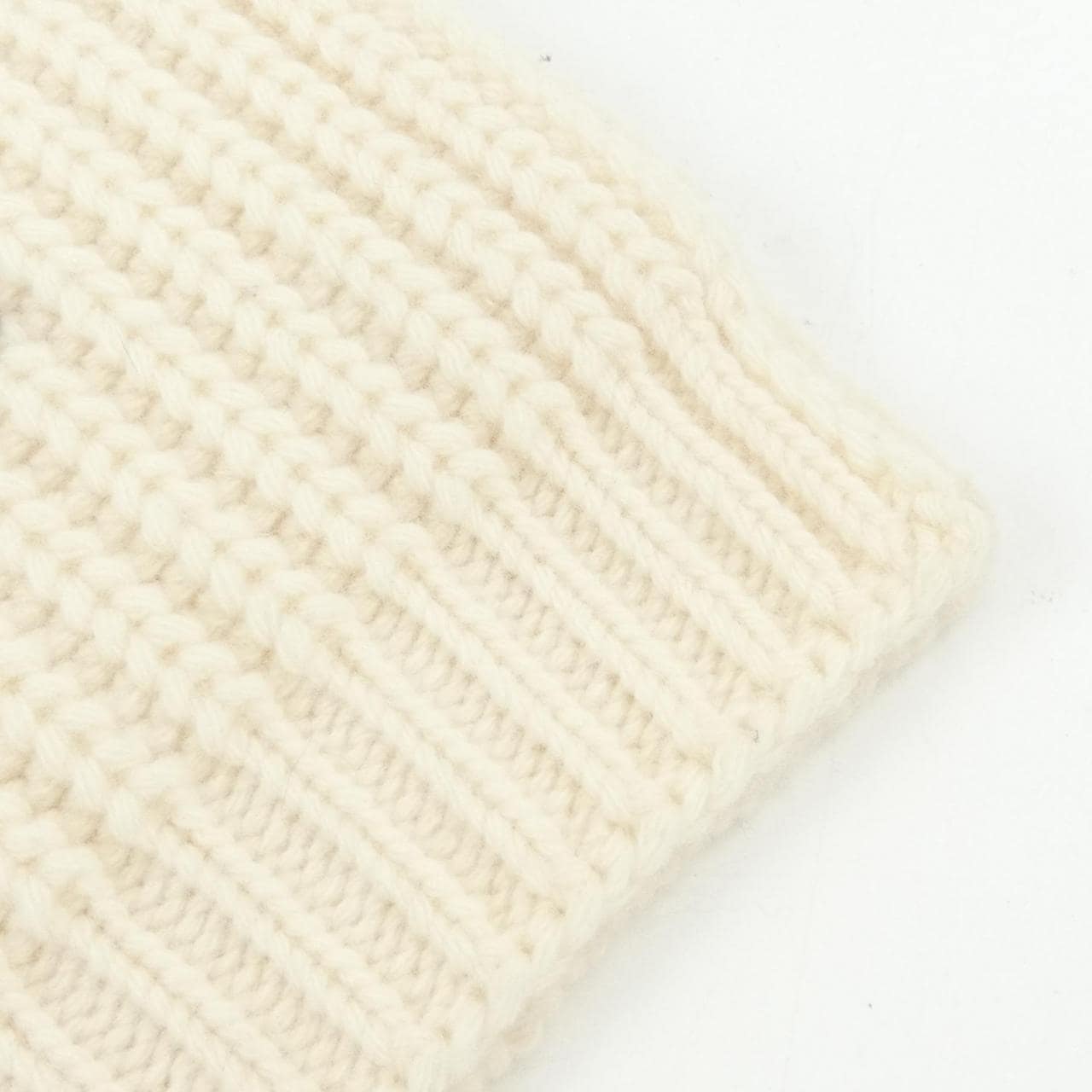 フェンディ FENDI FXT352 AIX0 MUFFLER