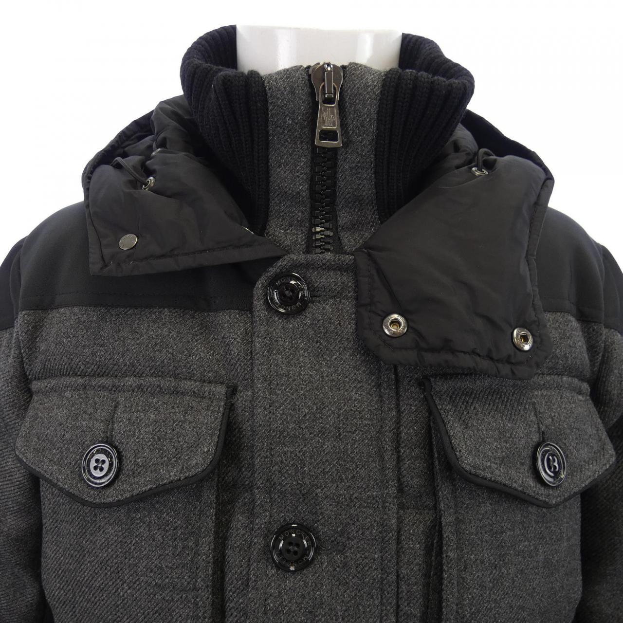 モンクレール MONCLER ダウンジャケット