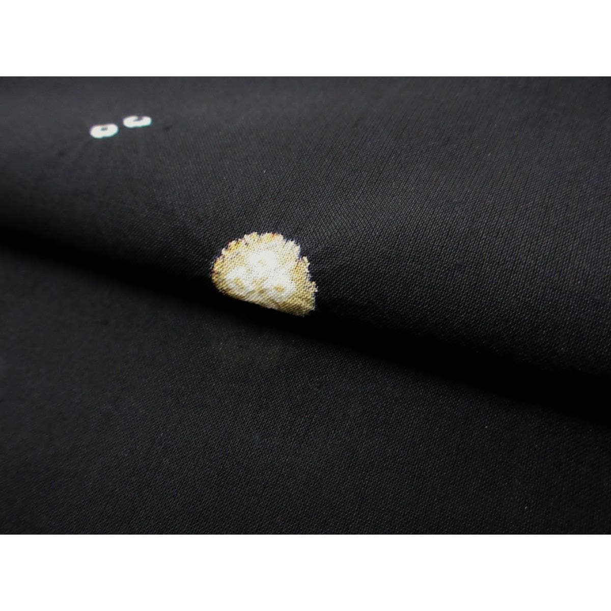 【未使用品】単衣　紗紬織　絞り入