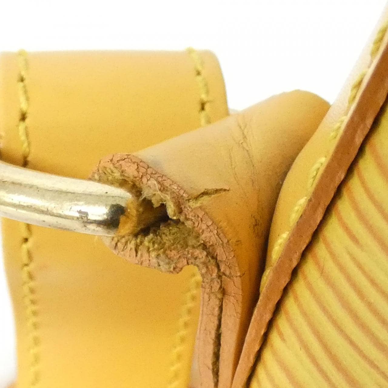 ルイヴィトン エピ プチ ノエ M44109 ショルダーバッグ