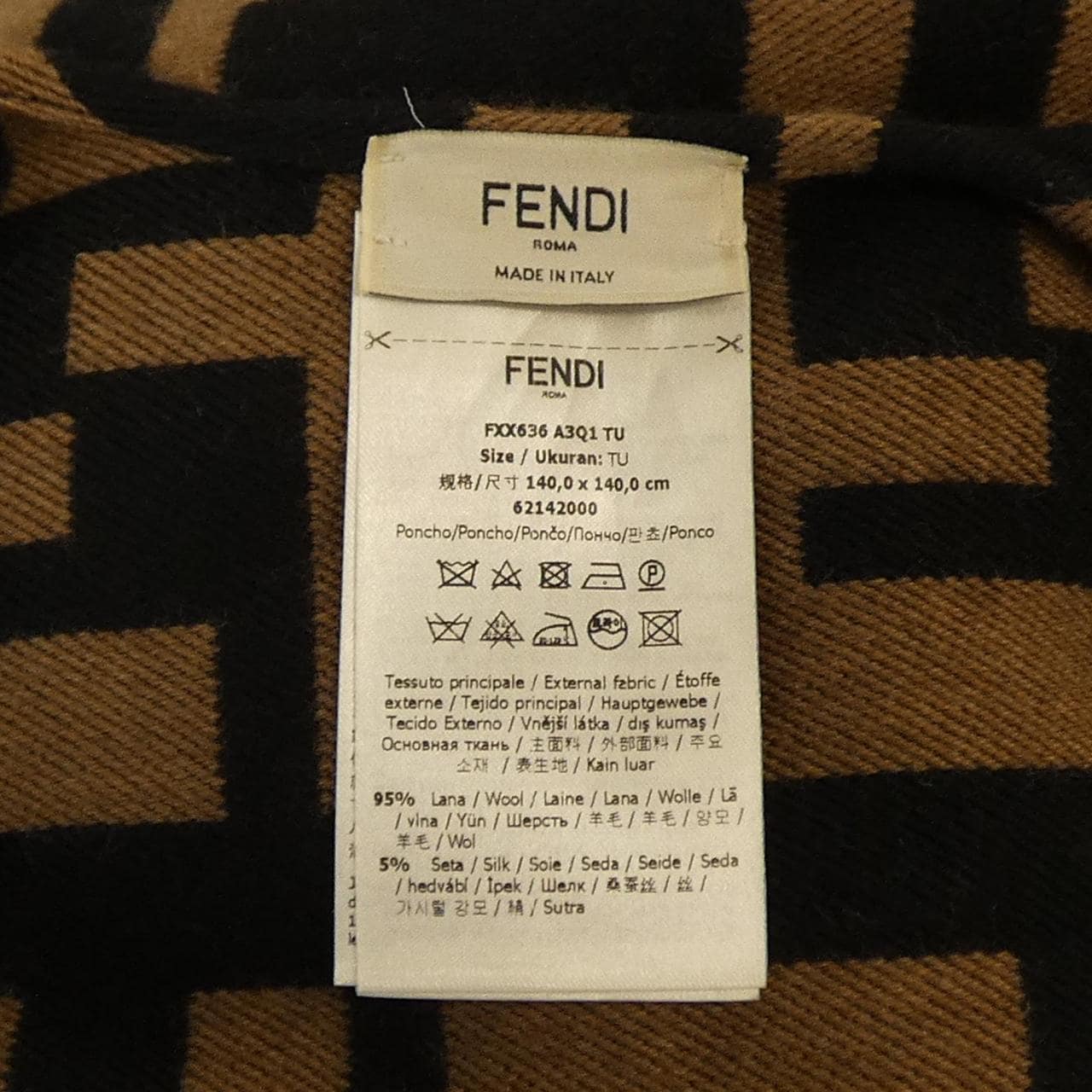 フェンディ FENDI FFポンチョ FXX636 A3Q1 ケープ