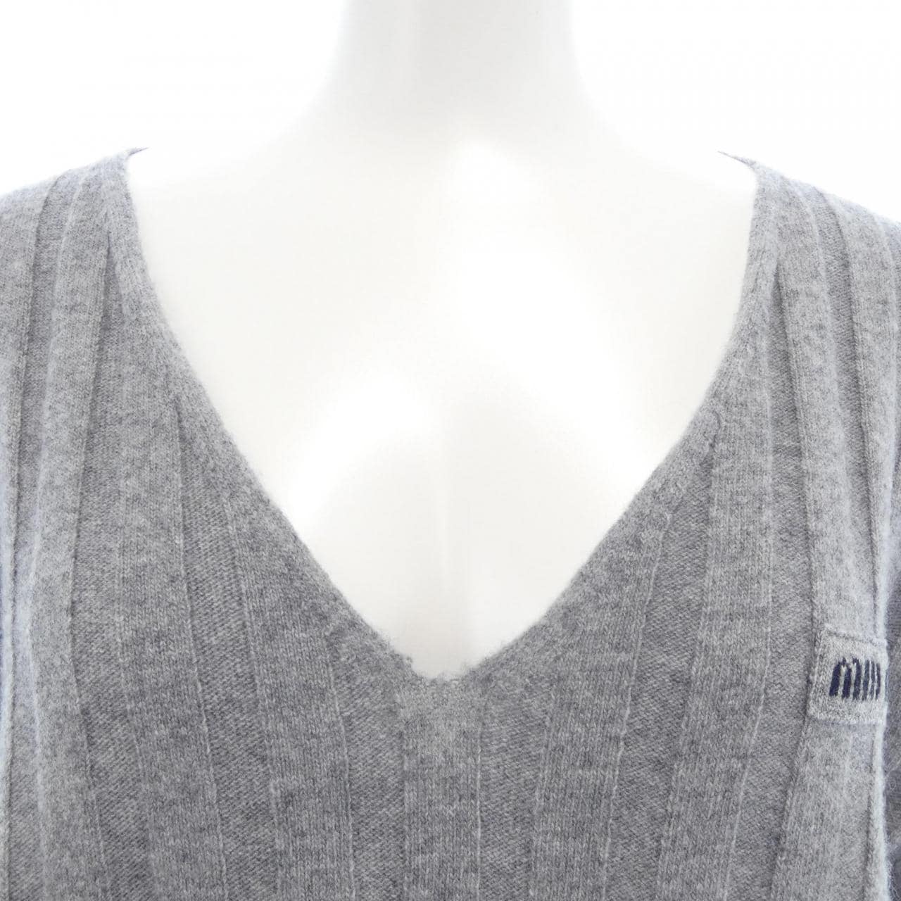 ミュウミュウ MIU MIU ウールxカシミヤ Vネック セーター MML02P SOOO 17JA ニット