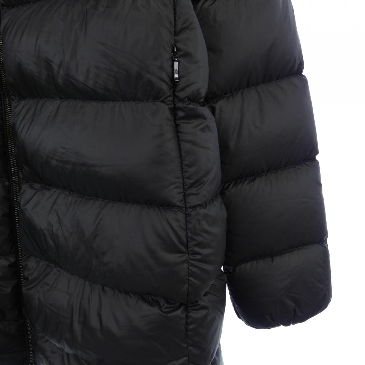 モンクレール MONCLER ダウンジャケット