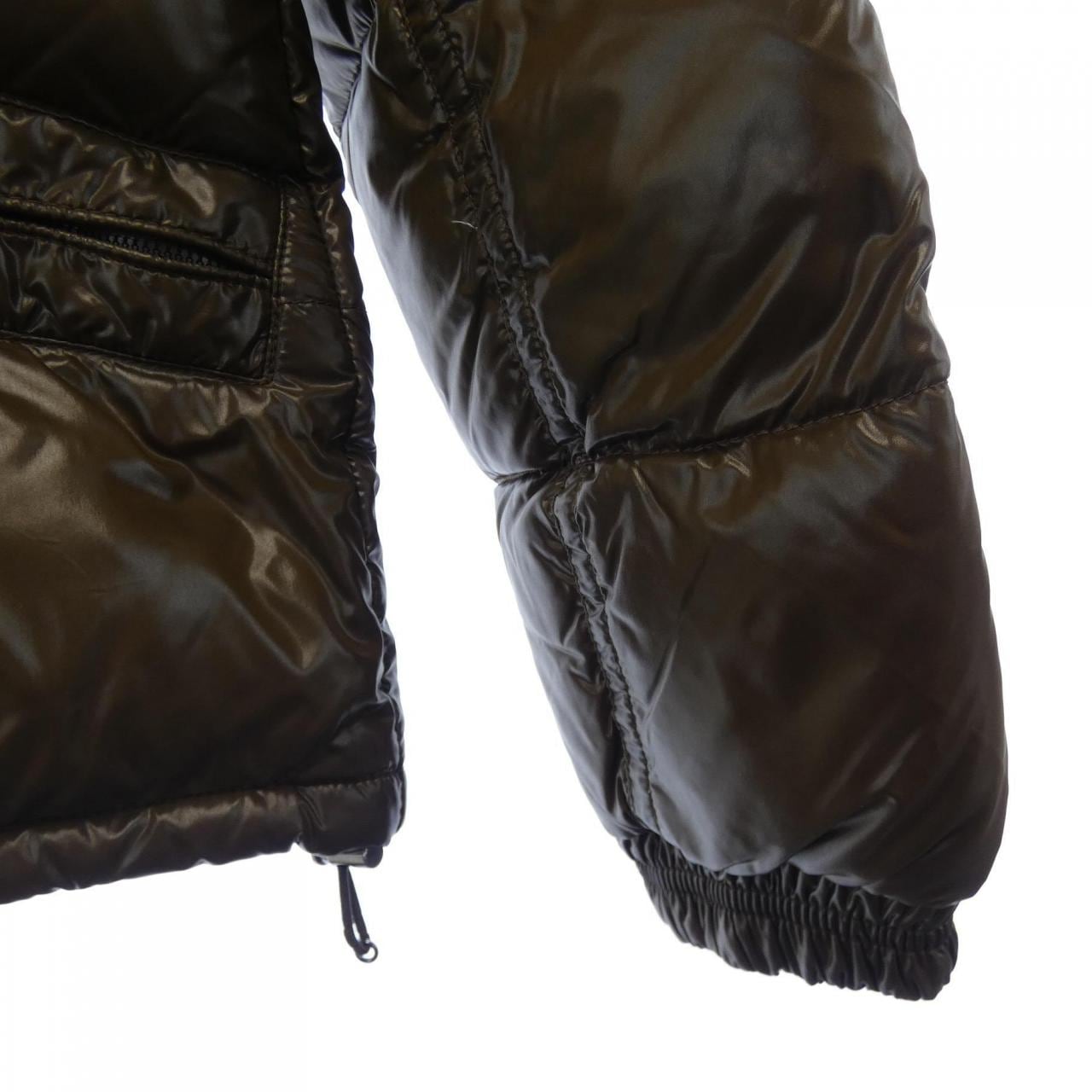 モンクレール MONCLER ダウンジャケット