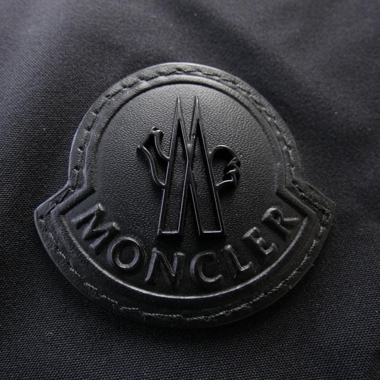 モンクレール MONCLER ダウンジャケット