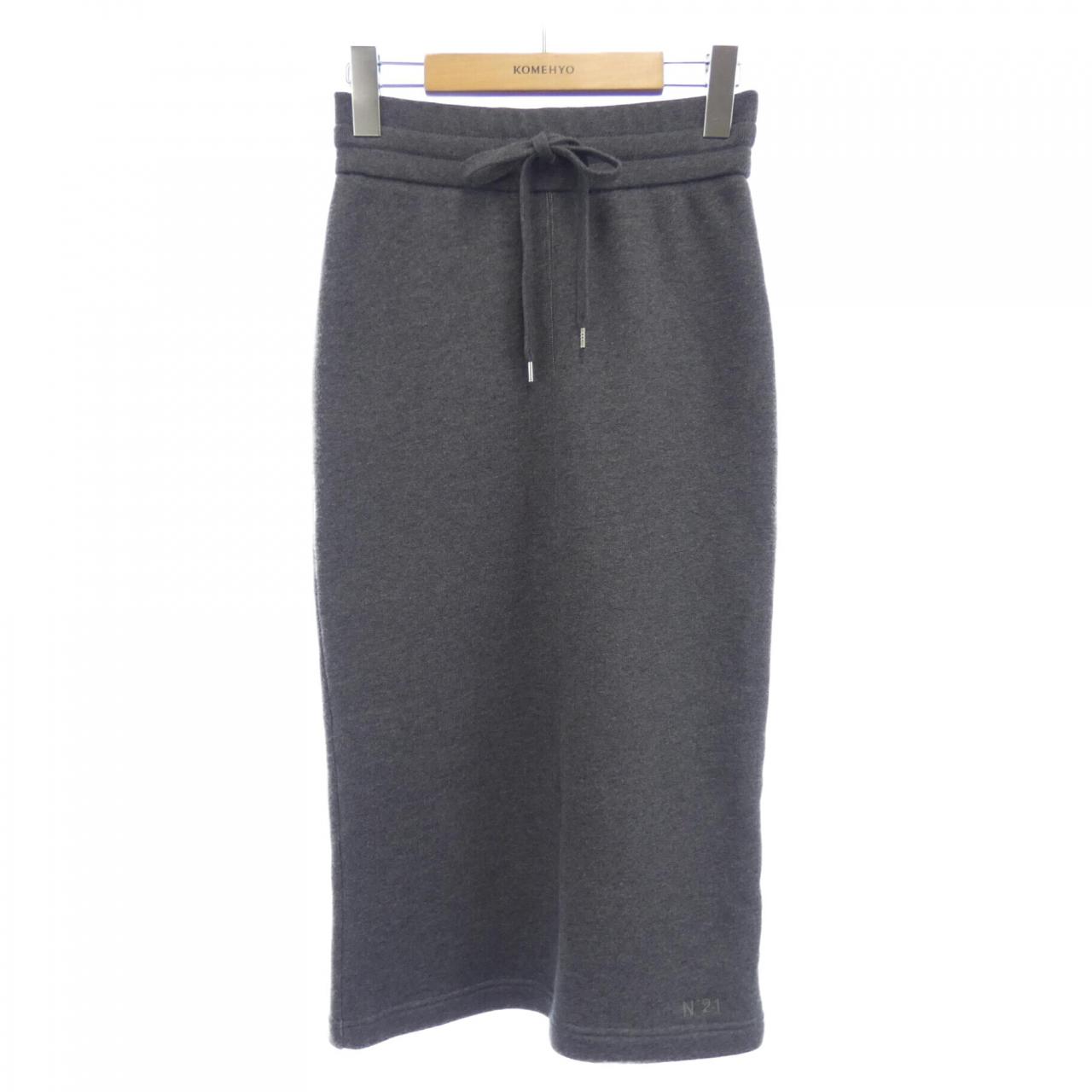 ヌメロヴェントゥーノ N°21 スカート