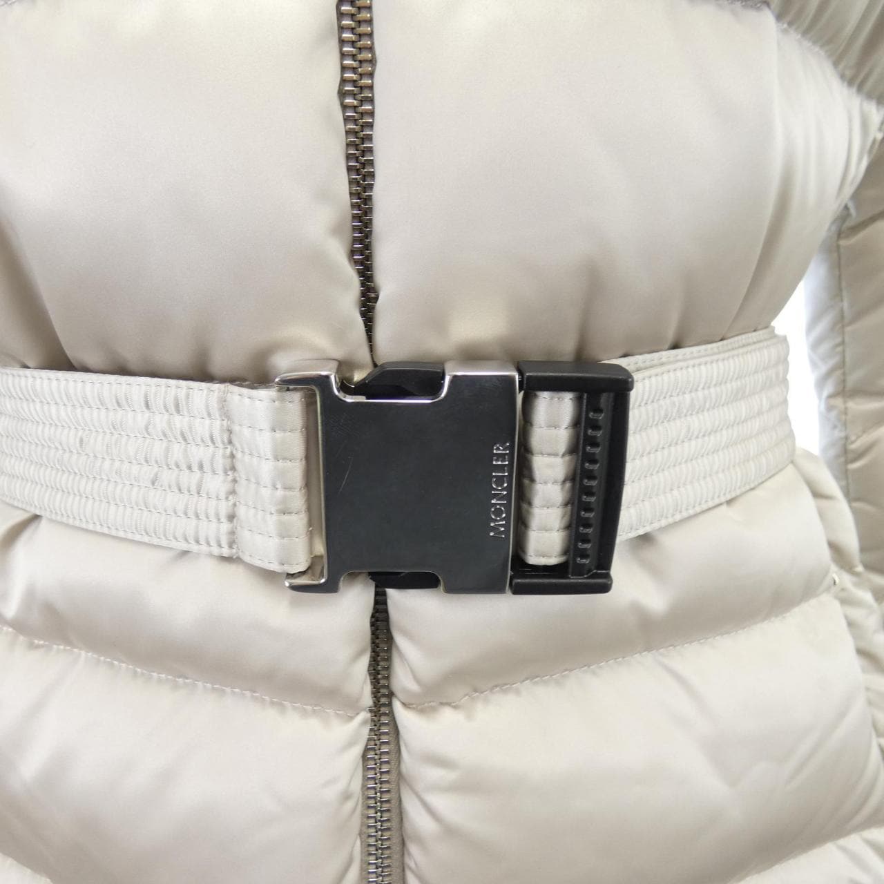 モンクレール MONCLER LEERSIE ダウンコート