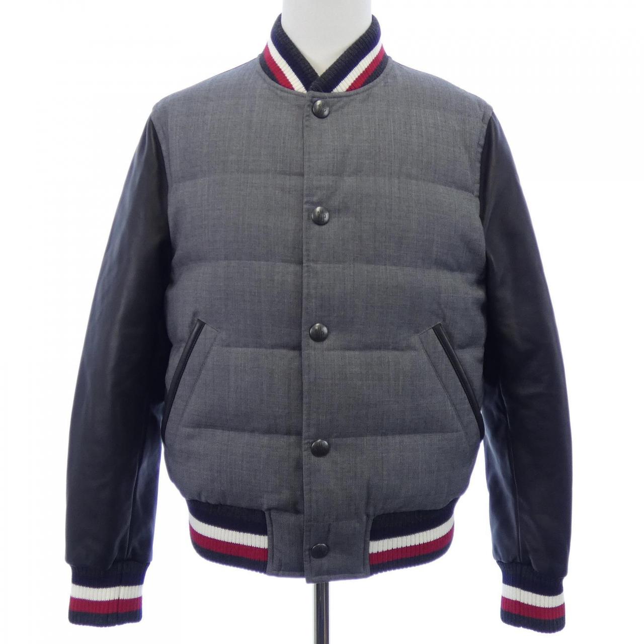 モンクレールガムブルー MONCLER GAMMEBLEU 23914031480 ダウンジャケット
