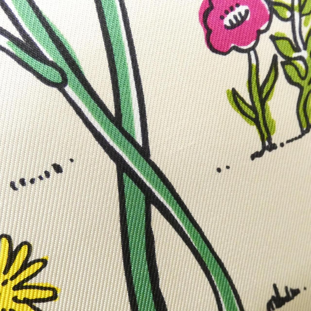 エルメス LE POMMIER SELLIER カレ 004307S スカーフ