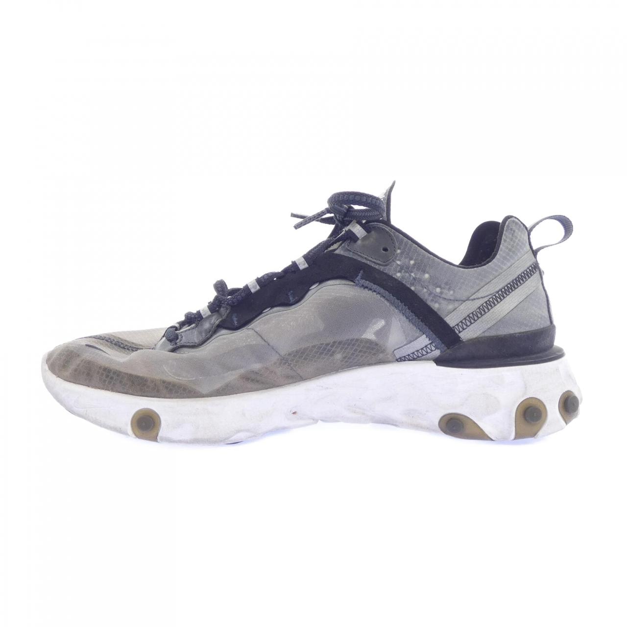 ナイキ NIKE AQ1090-001 スニーカー