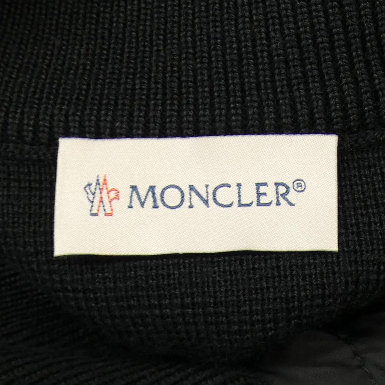モンクレール MONCLER ダウンジャケット