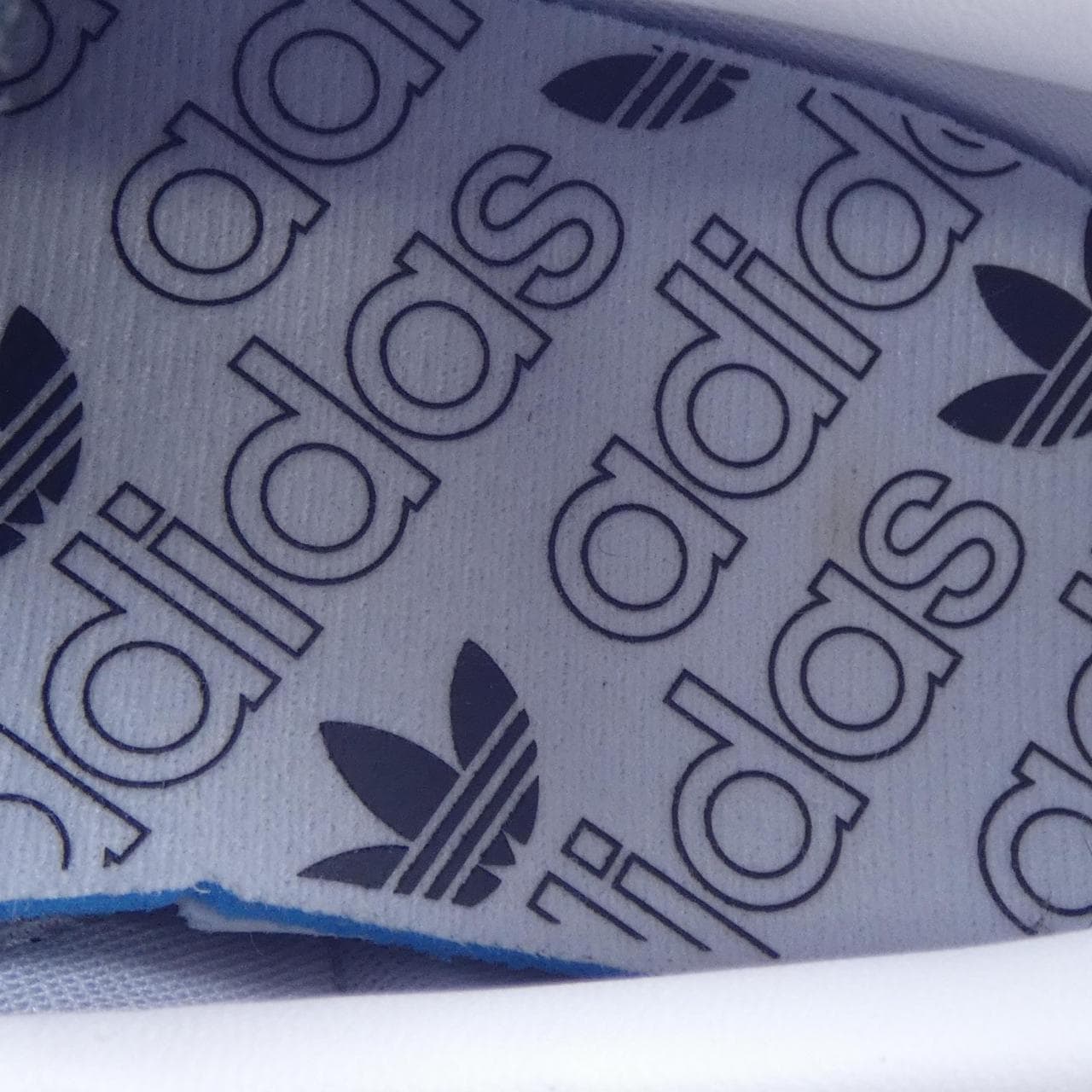 アディダス ADIDAS IE3403 シューズ