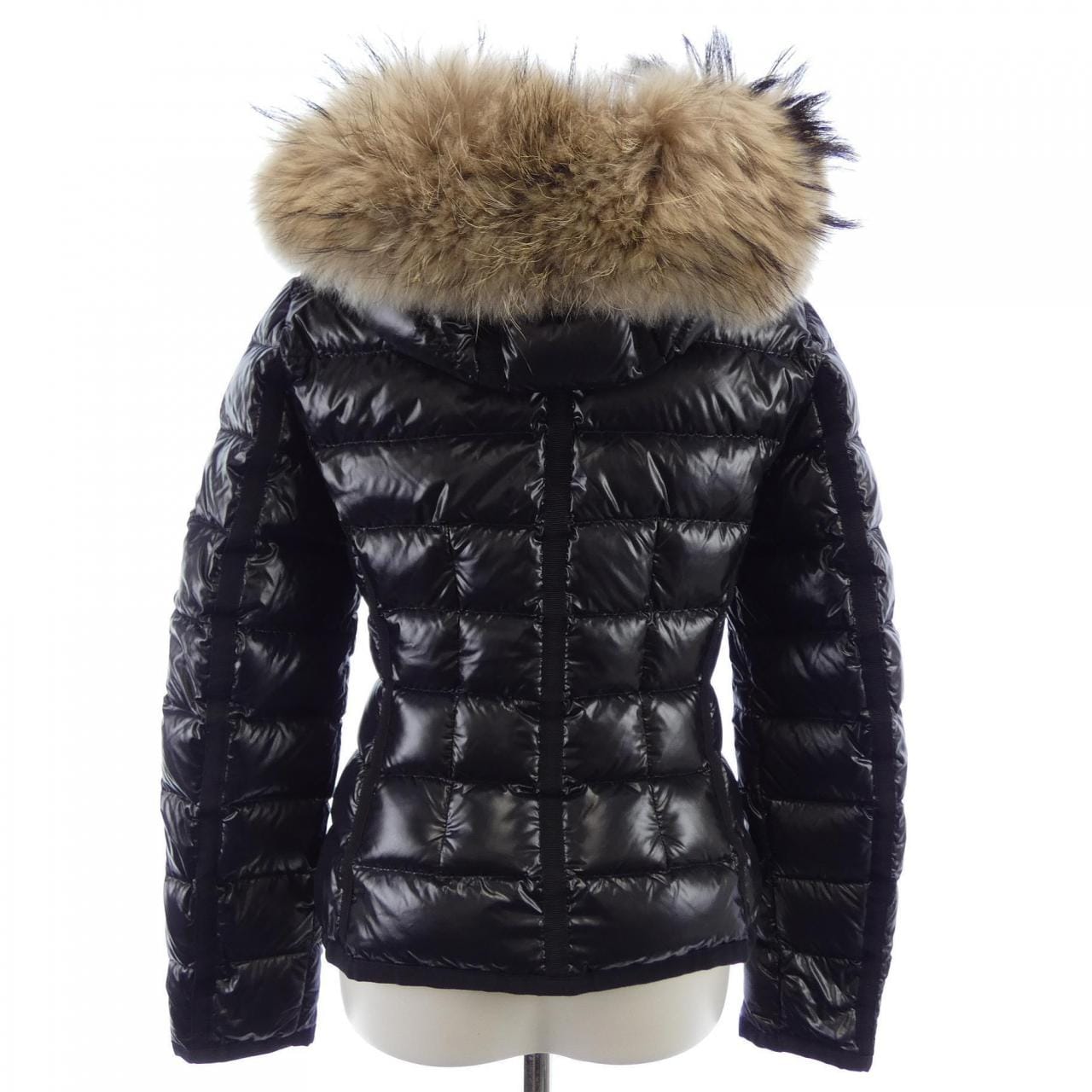 モンクレール MONCLER ARMOISE ダウンジャケット