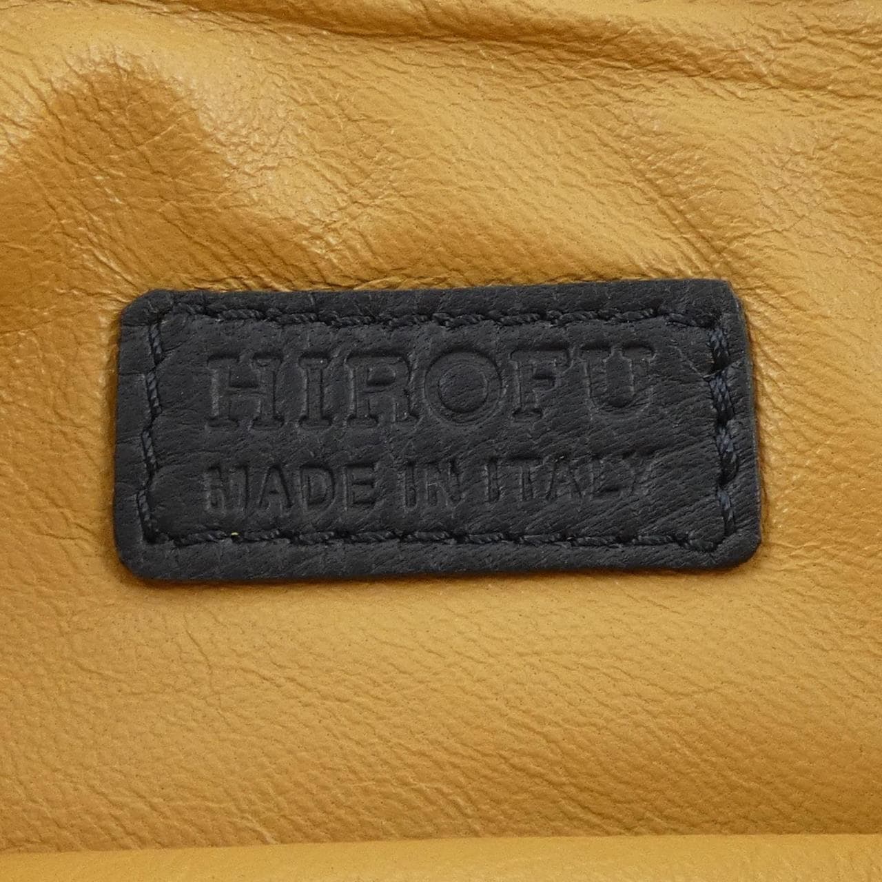 ヒロフ HIROFU POUCH