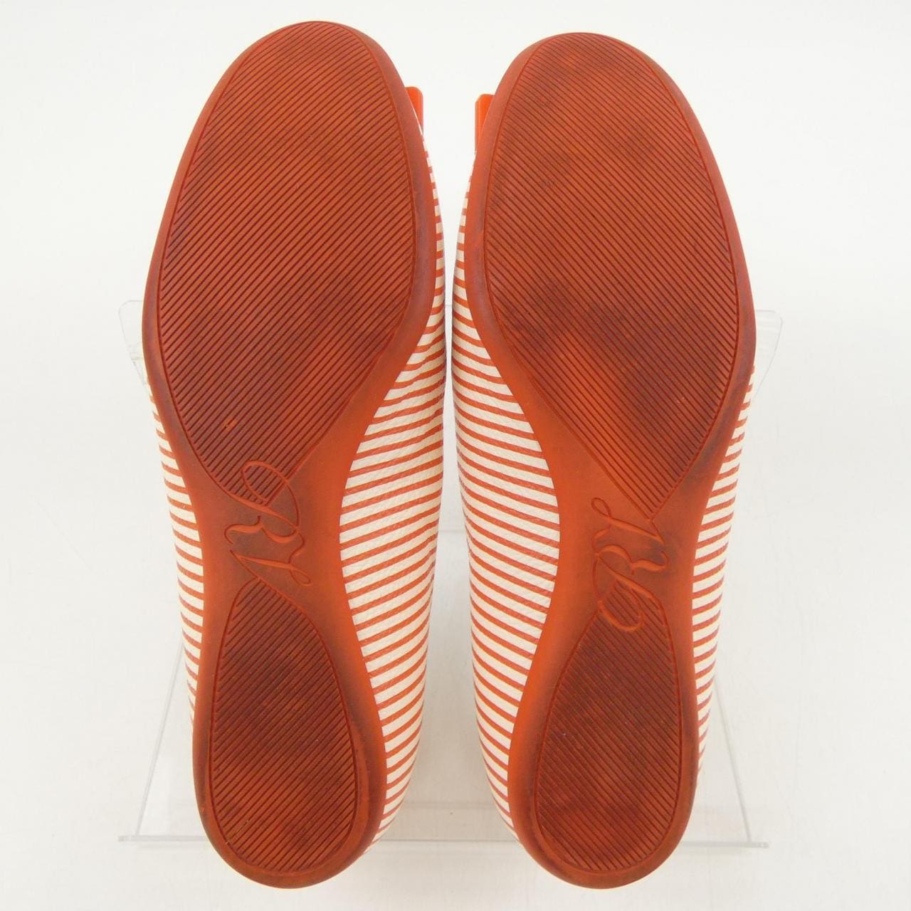 ロジェヴィヴィエ ROGER VIVIER フラットシューズ