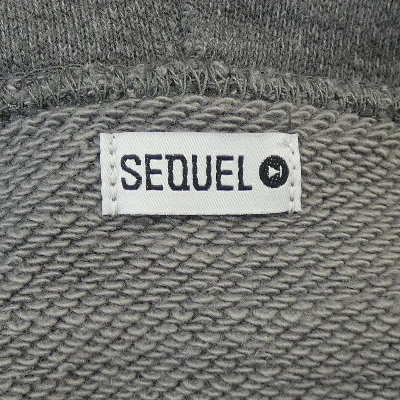 シークエル SEQUEL パーカー