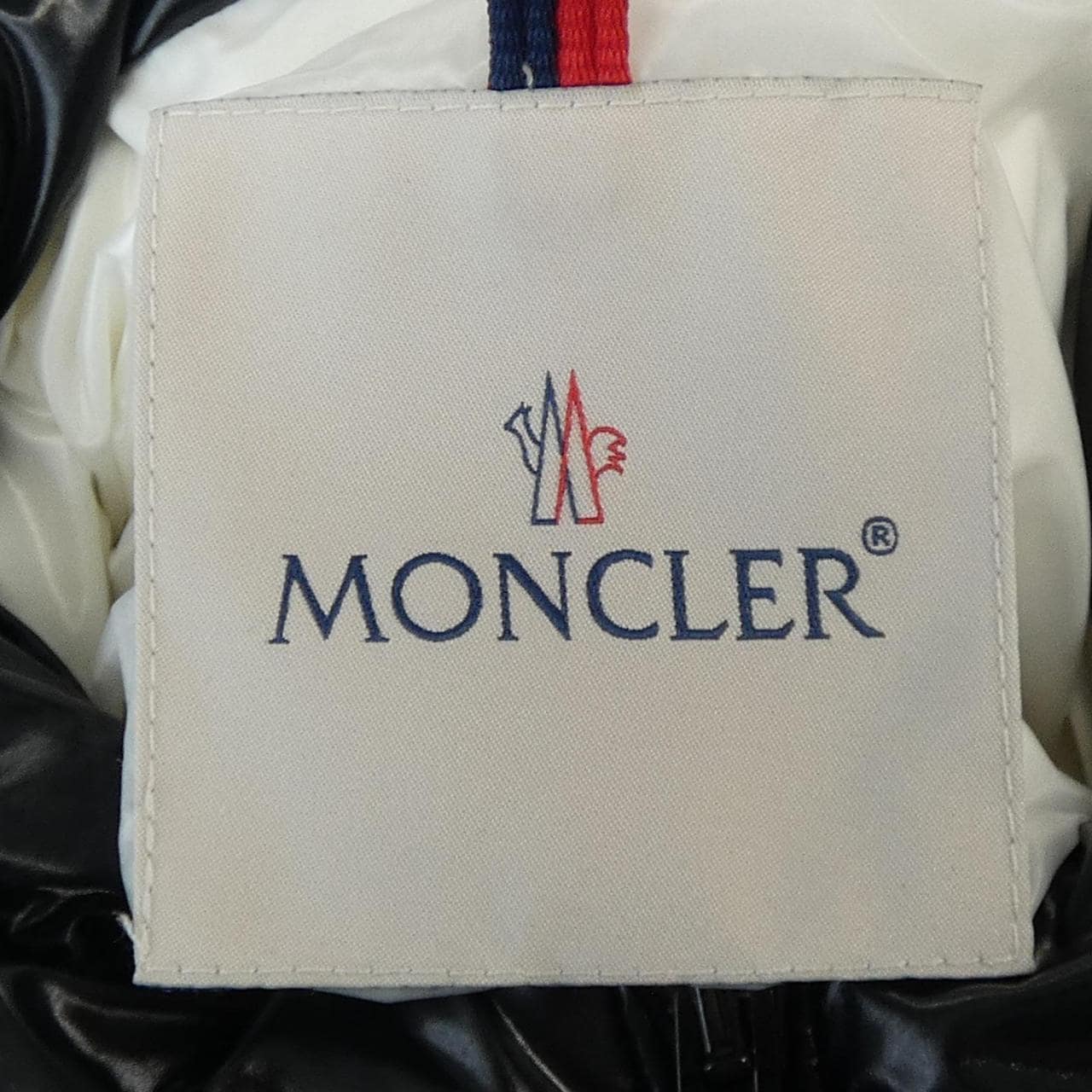 モンクレール MONCLER ダウンジャケット