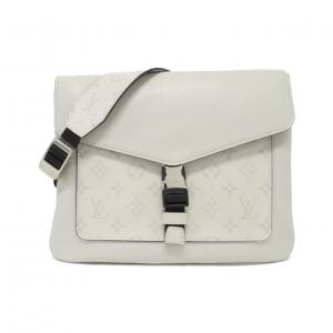 LOUIS VUITTON Taiga Lama 翻盖邮差包 M30411 单肩包