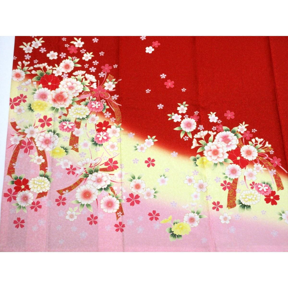 振袖　銀通しボカシ染　友禅金彩加工　刺繍入り
