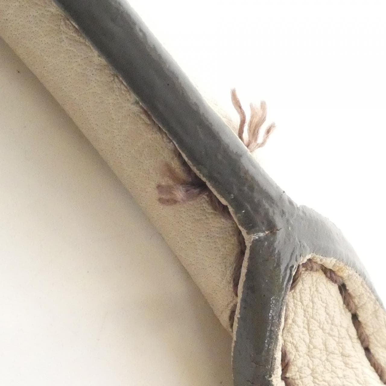 ルイヴィトン マヒナ XXL M95546 ショルダーバッグ