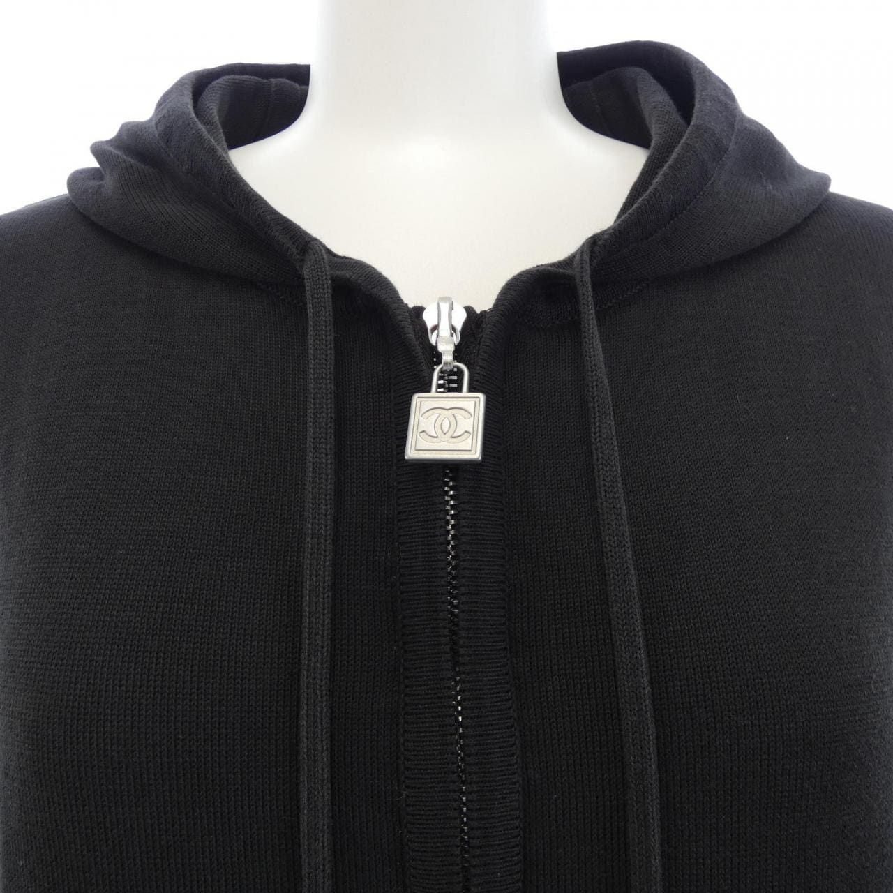 【ヴィンテージ】シャネル CHANEL IDENTIFICATION P21622V01329 03A パーカー