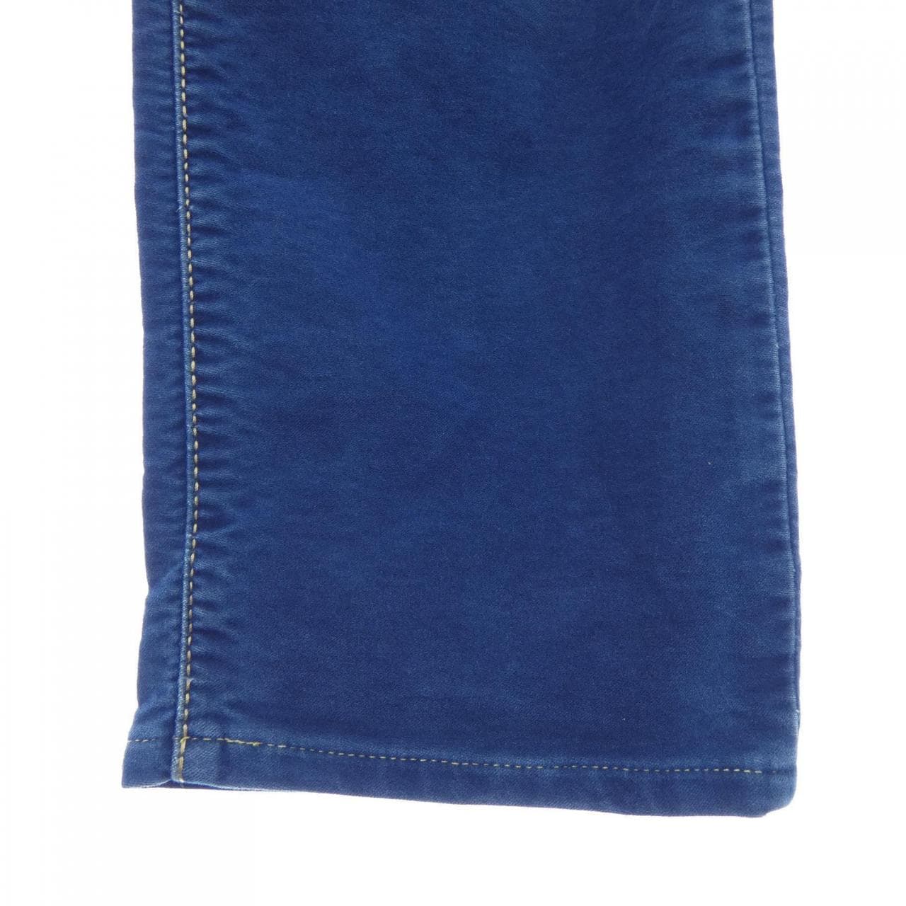 ヤコブコーエン JACOB COHEN 622 パンツ