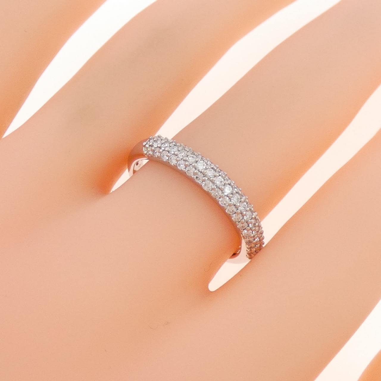 ジーエスティービー ダイヤモンド リング 0.46CT