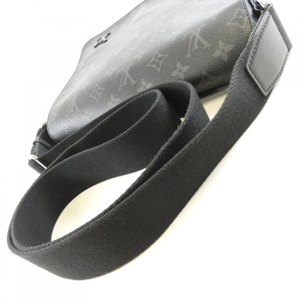 ルイヴィトン モノグラム エクリプス ディストリクト PM M44000 ショルダーバッグ