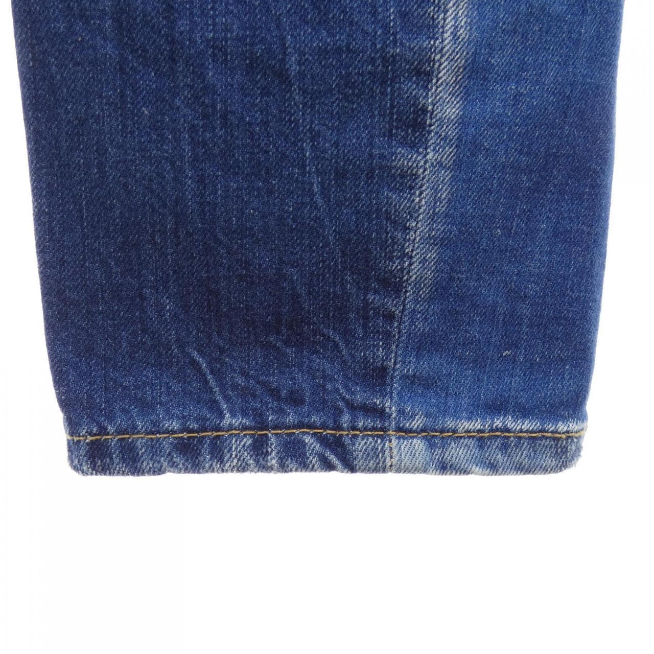 ディースクエアード DSQUARED2 S71LB0384 ジーンズ
