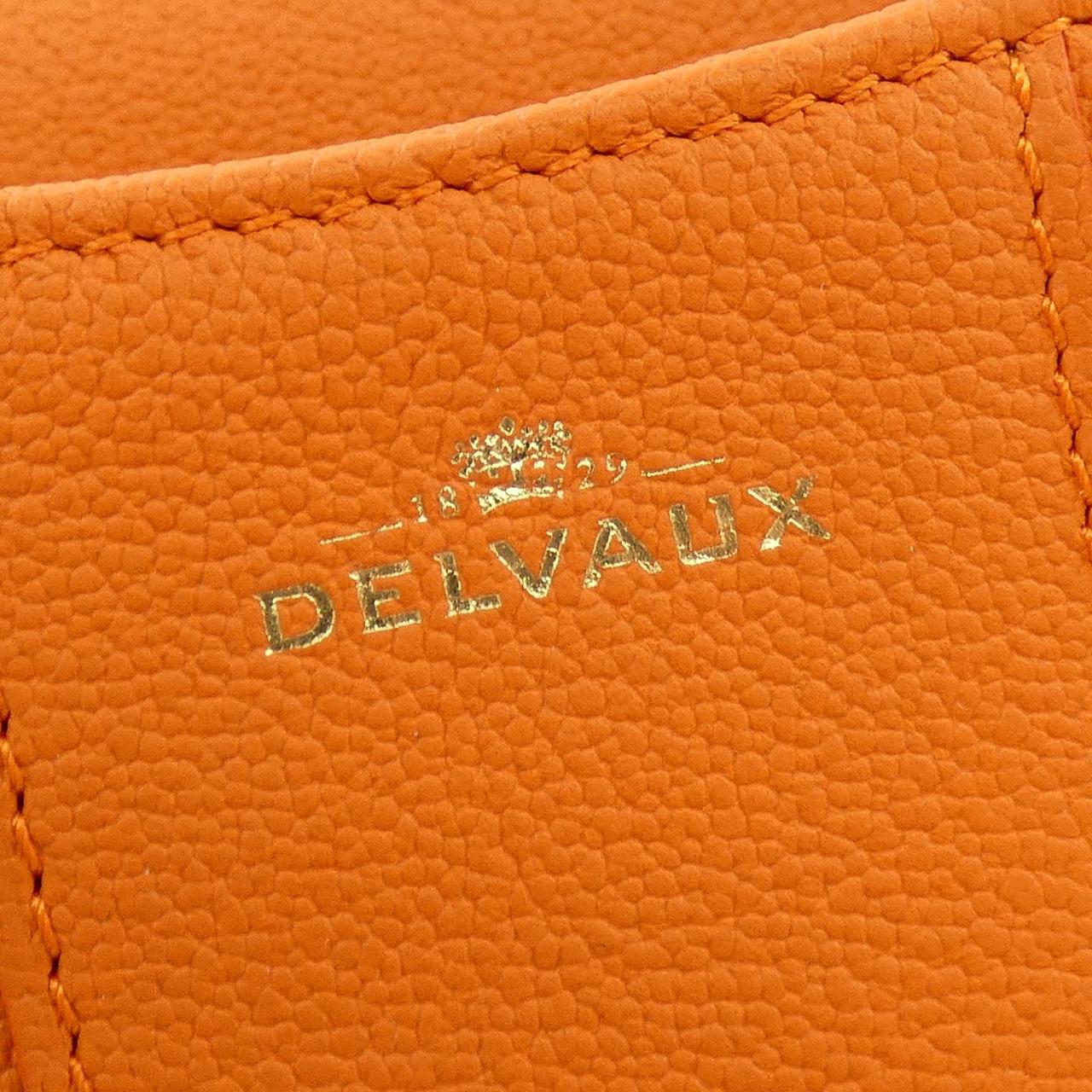 德尔沃DELVAUX