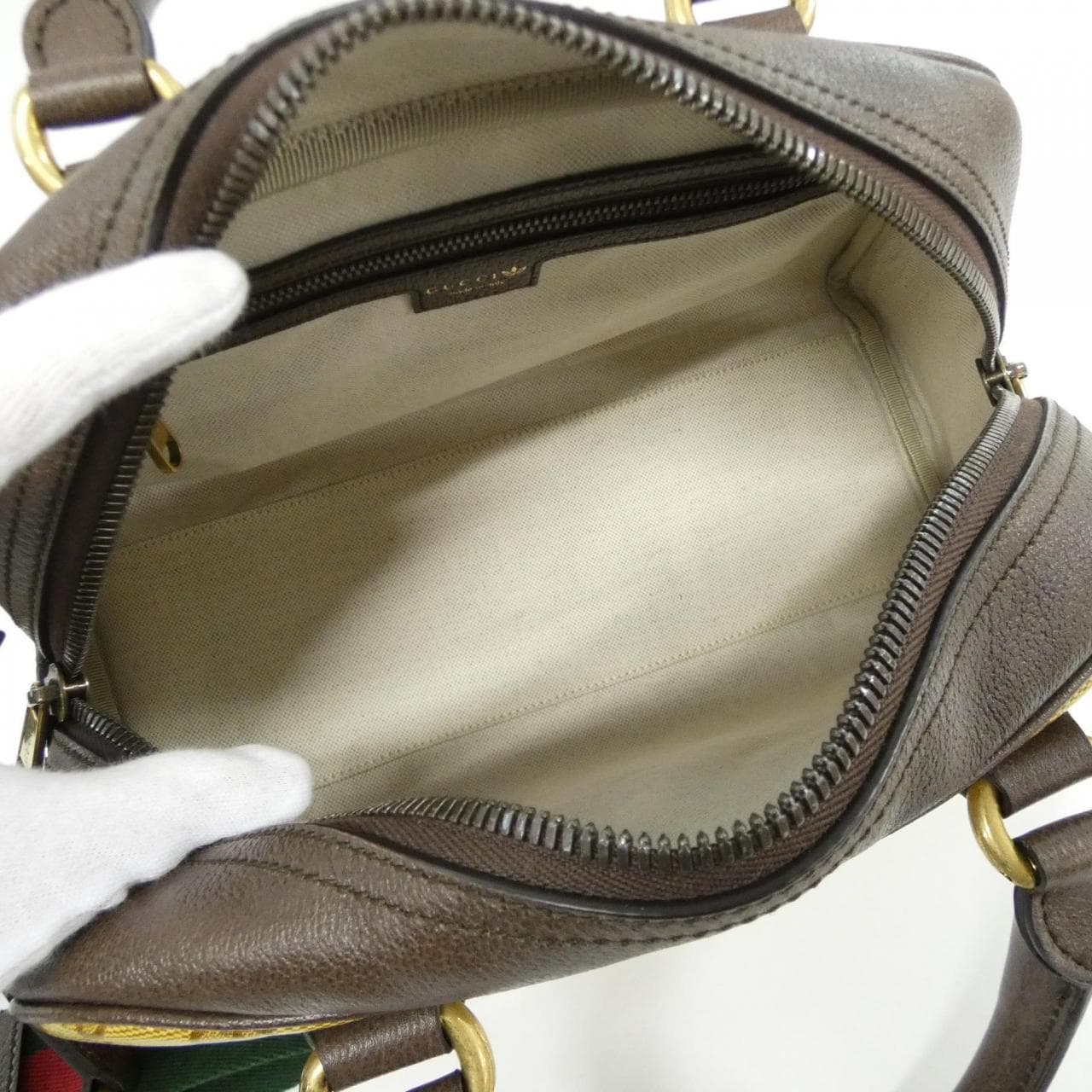 グッチ 702397 UVSFT バッグ