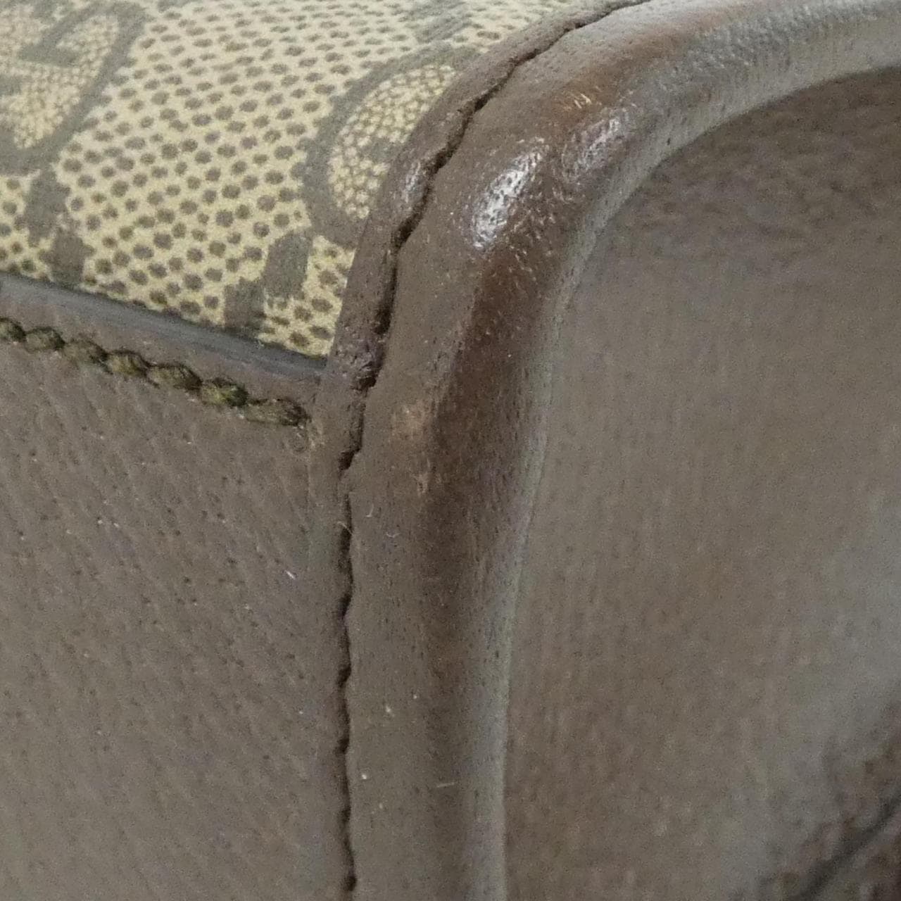 グッチ 671623 US7EC バッグ