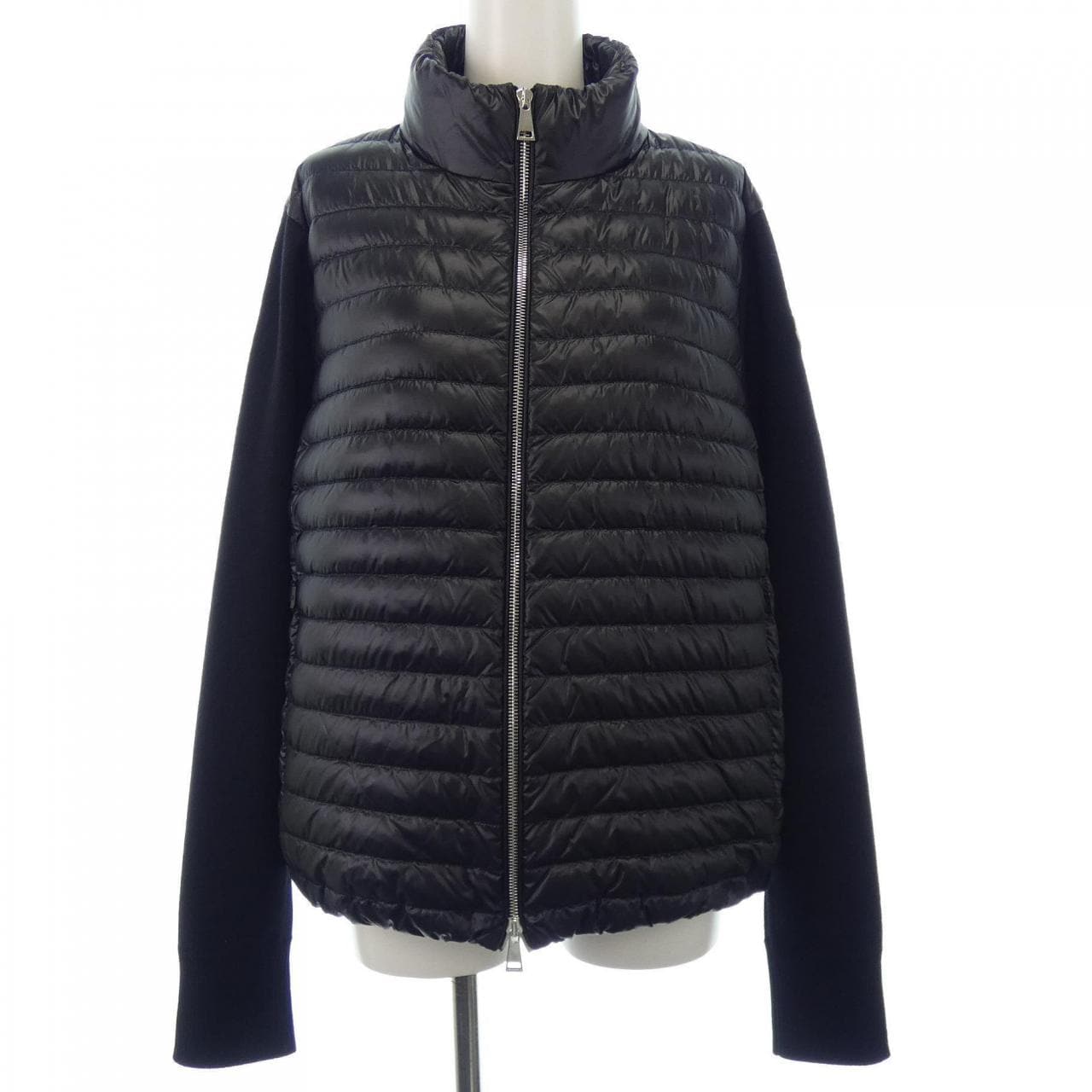 モンクレール MONCLER ダウンジャケット