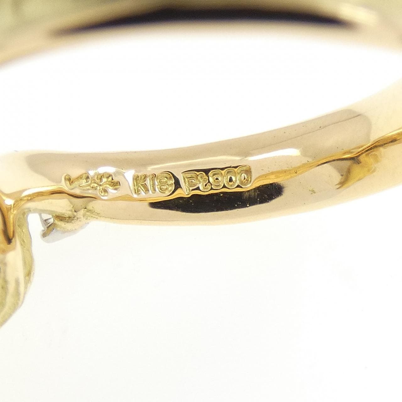 イワクラコウジ エメラルド リング