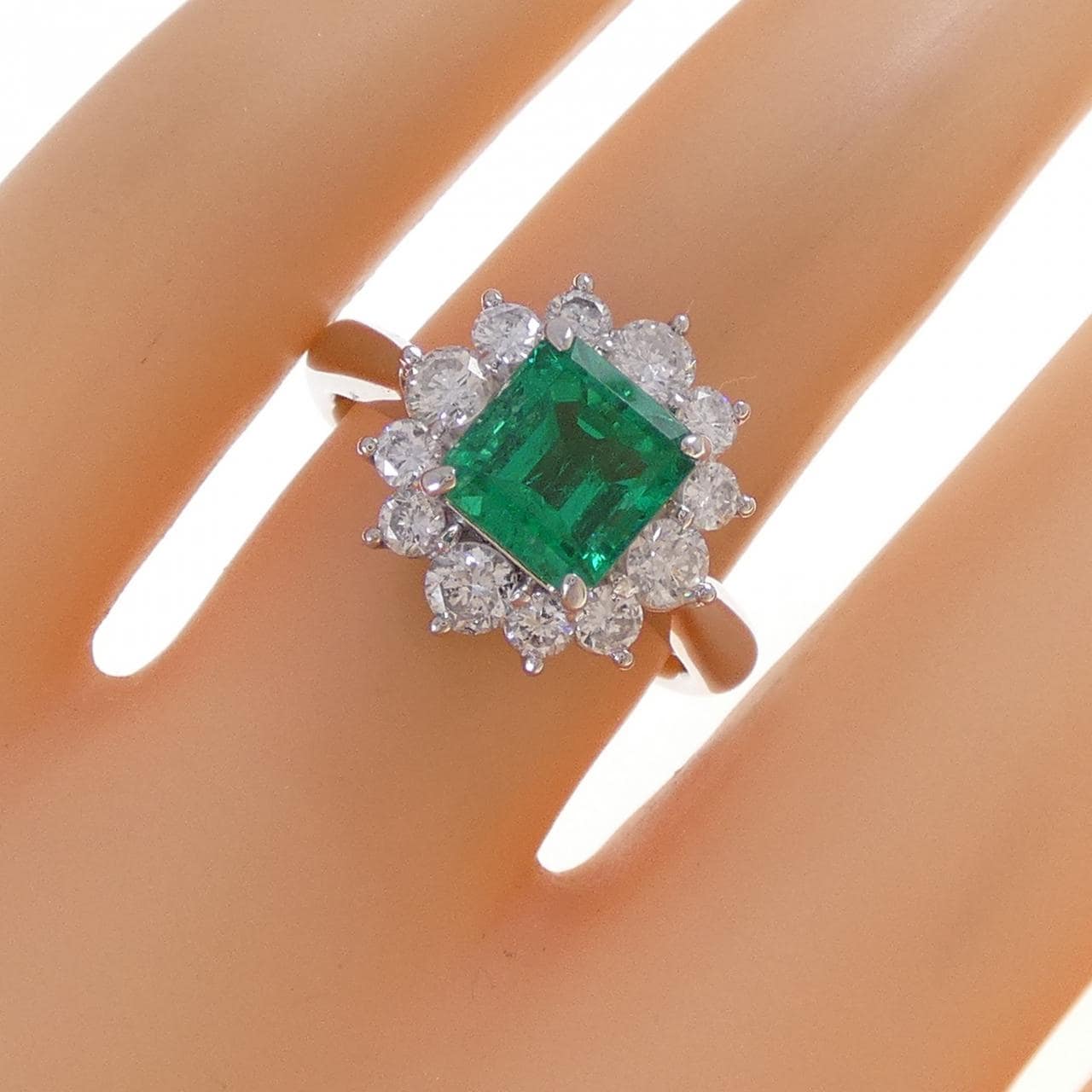 PT900翡翠戒指1.44CT哥倫比亞產