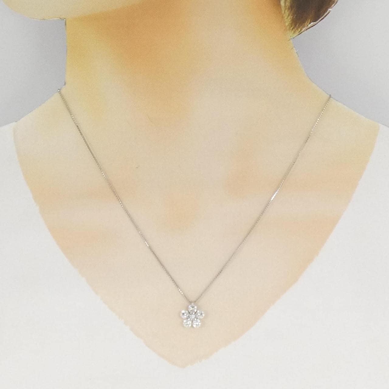 PT900/PT850 フラワー ダイヤモンド ネックレス 1.00CT