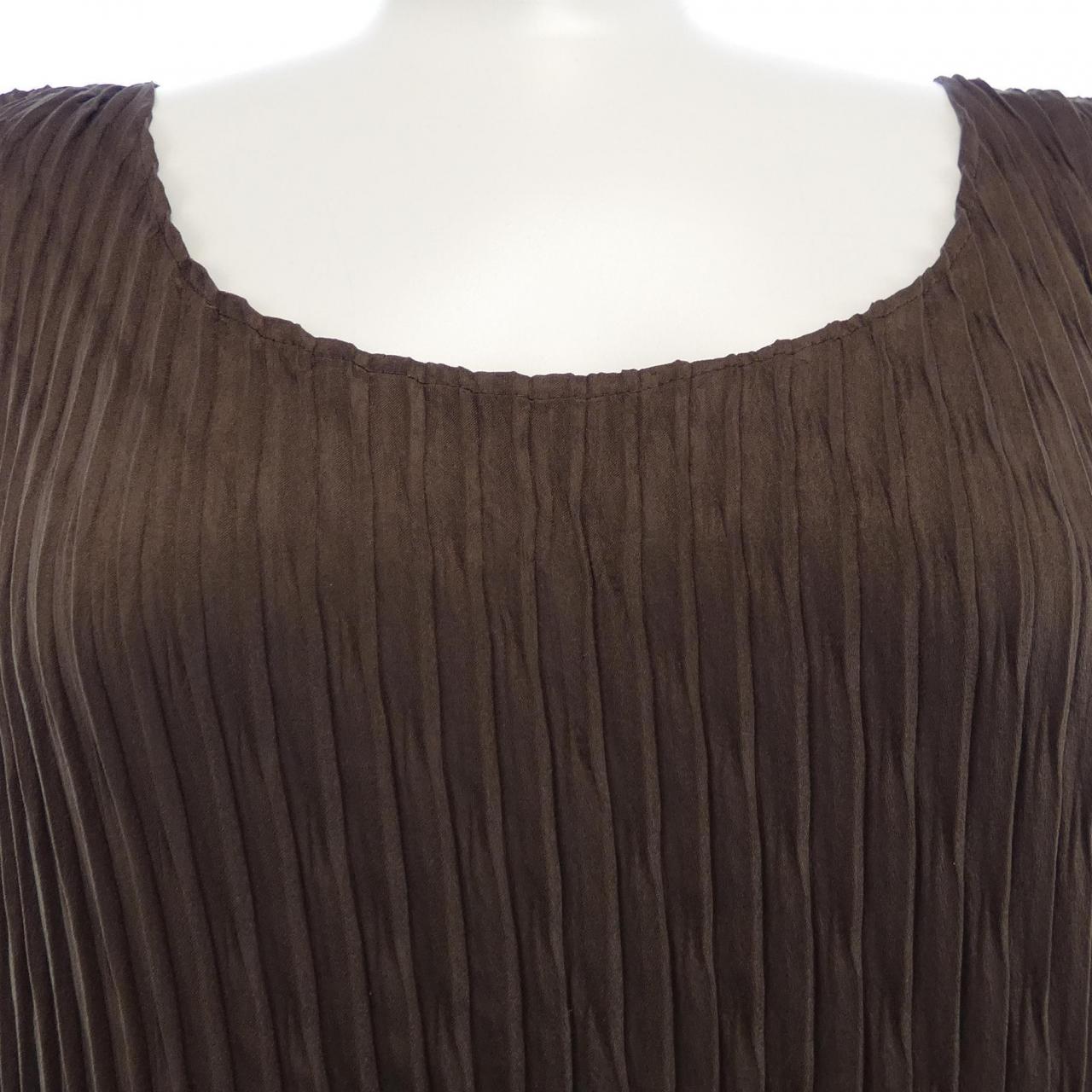 イッセイミヤケ ISSEY MIYAKE ワンピース