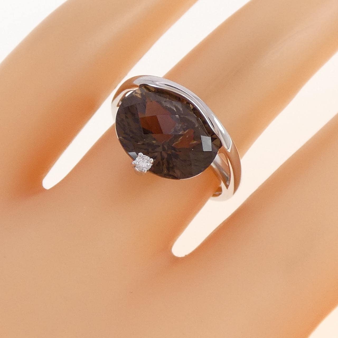 K18WG スモーキークオーツ リング 4.16CT