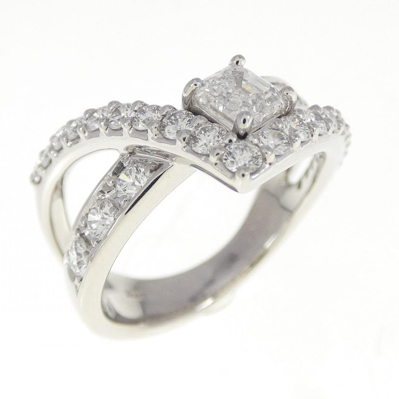 PT900 ダイヤモンド リング 1.00CT