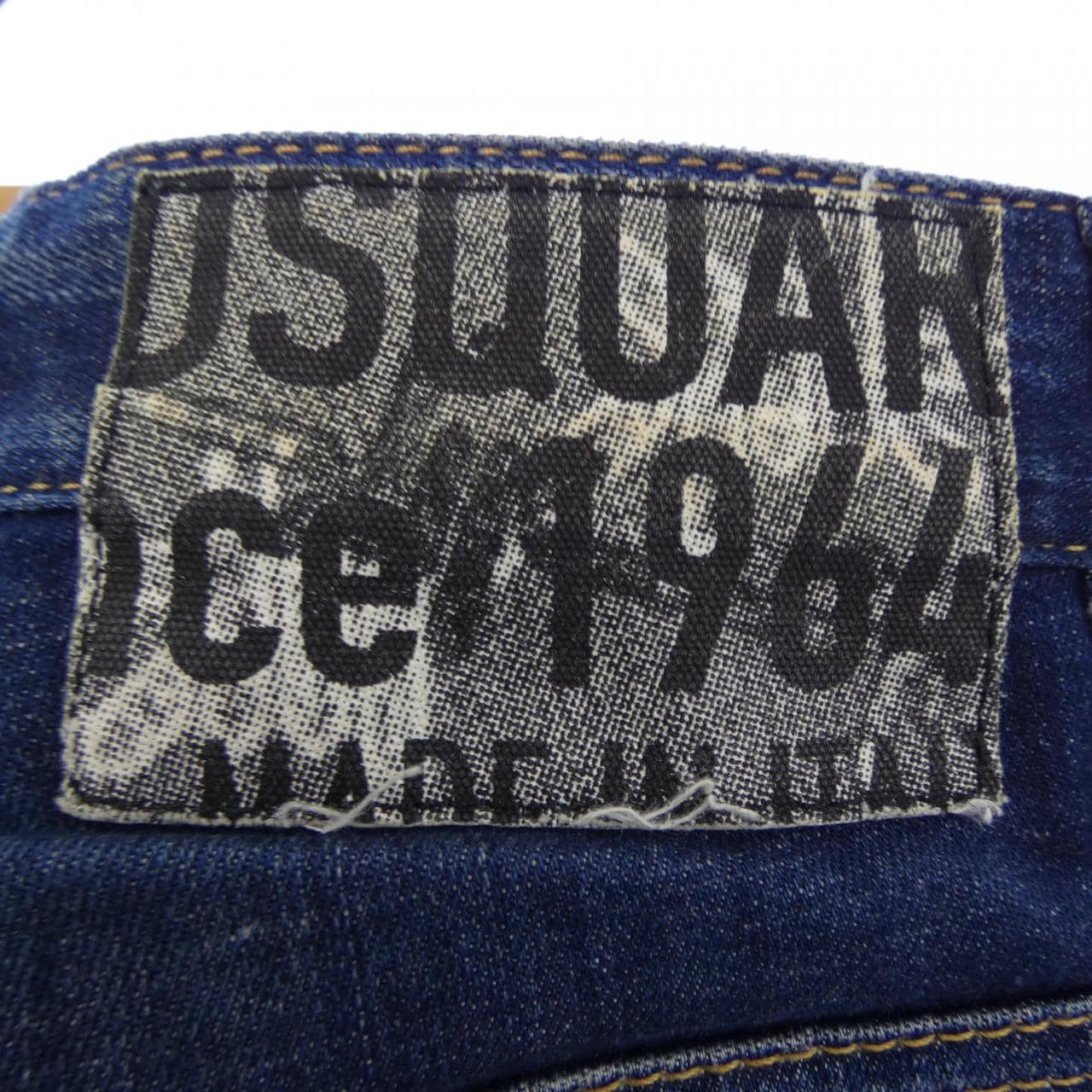 ディースクエアード DSQUARED2 S74LB0959 ジーンズ