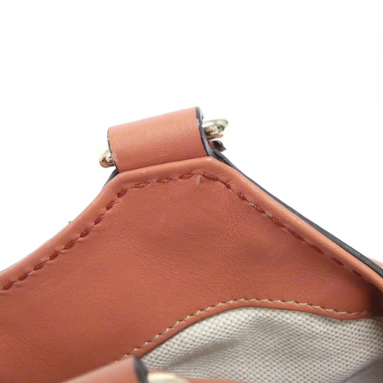 グッチ 211944 AA61G バッグ