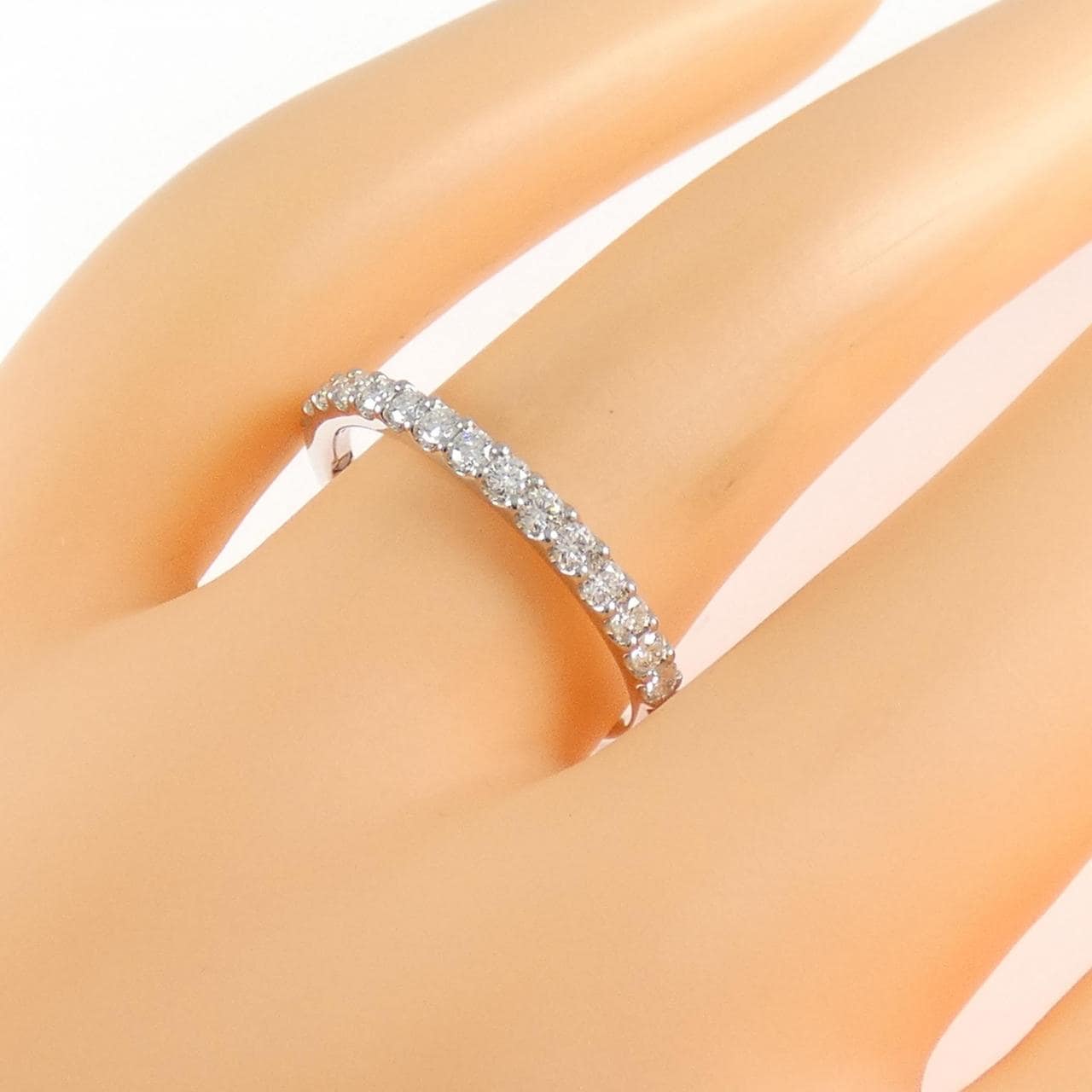 PT950 ハーフエタニティ ダイヤモンド リング 0.30CT