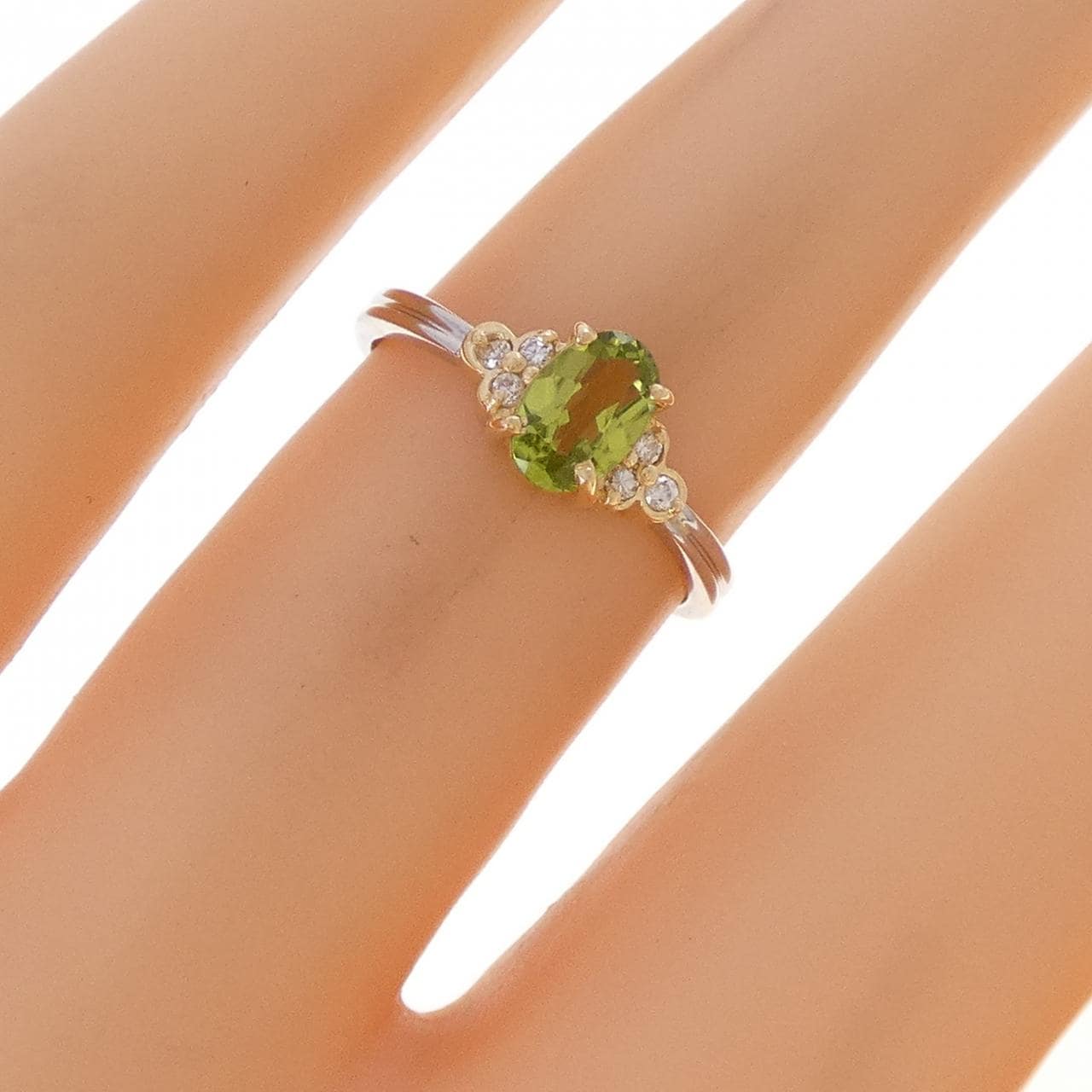 K18YG/PT900 ペリドット リング