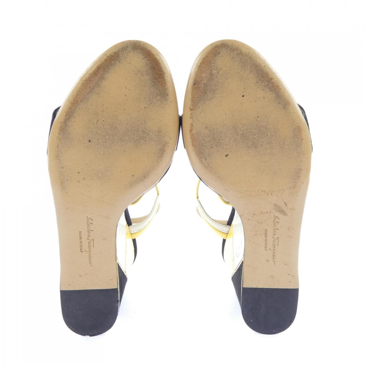 サルヴァトーレフェラガモ SALVATORE FERRAGAMO サンダル
