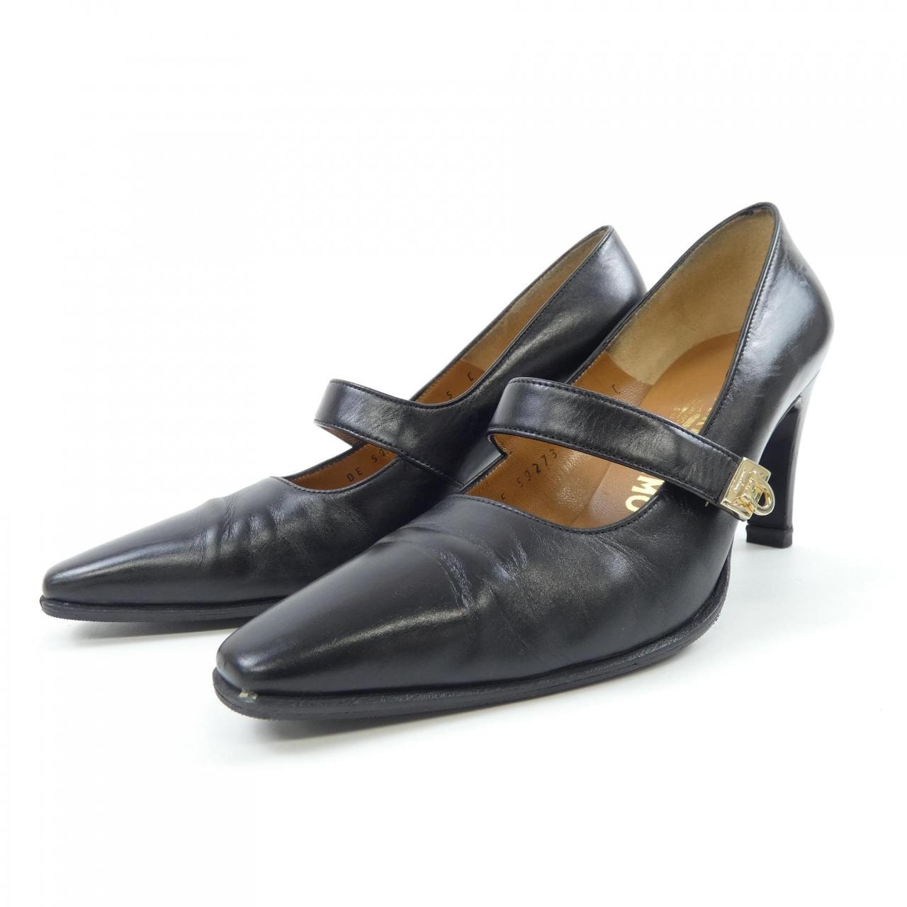 サルヴァトーレフェラガモ SALVATORE FERRAGAMO パンプス