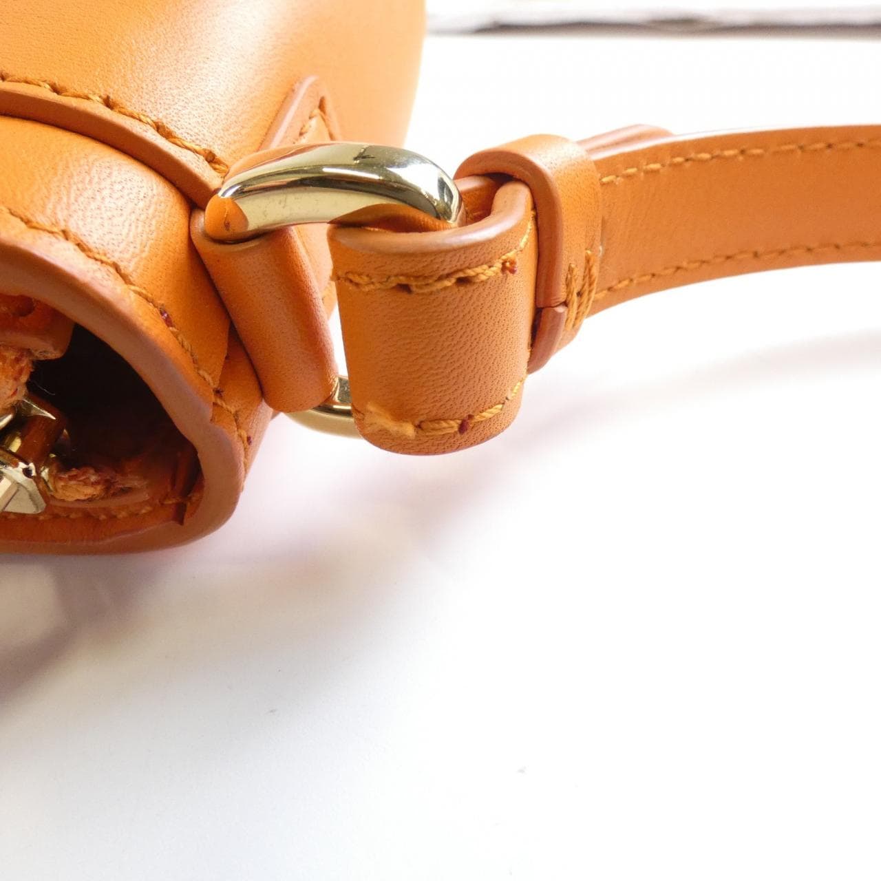 サルヴァトーレフェラガモ 21 F703 バッグ