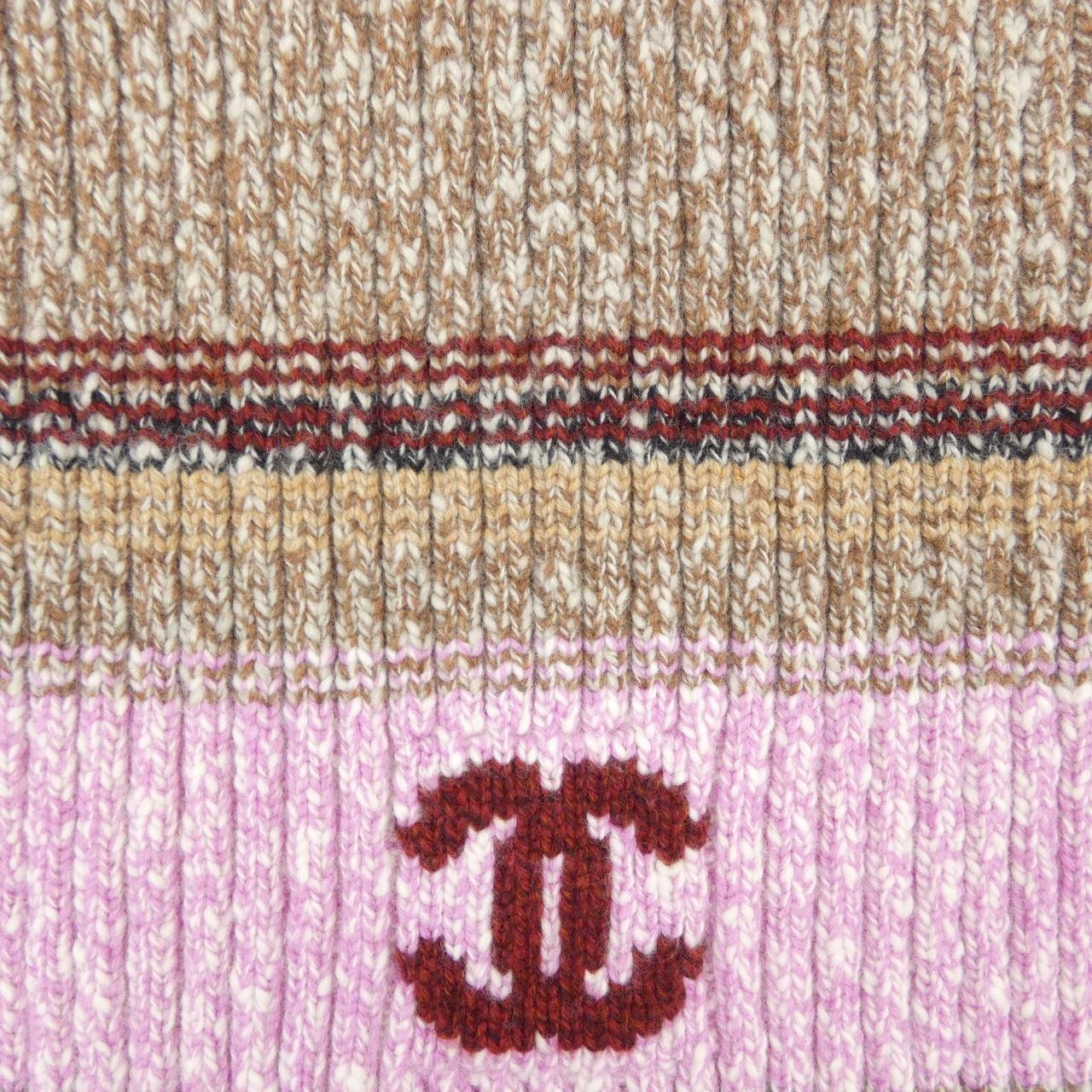 CHANEL MUFFLER