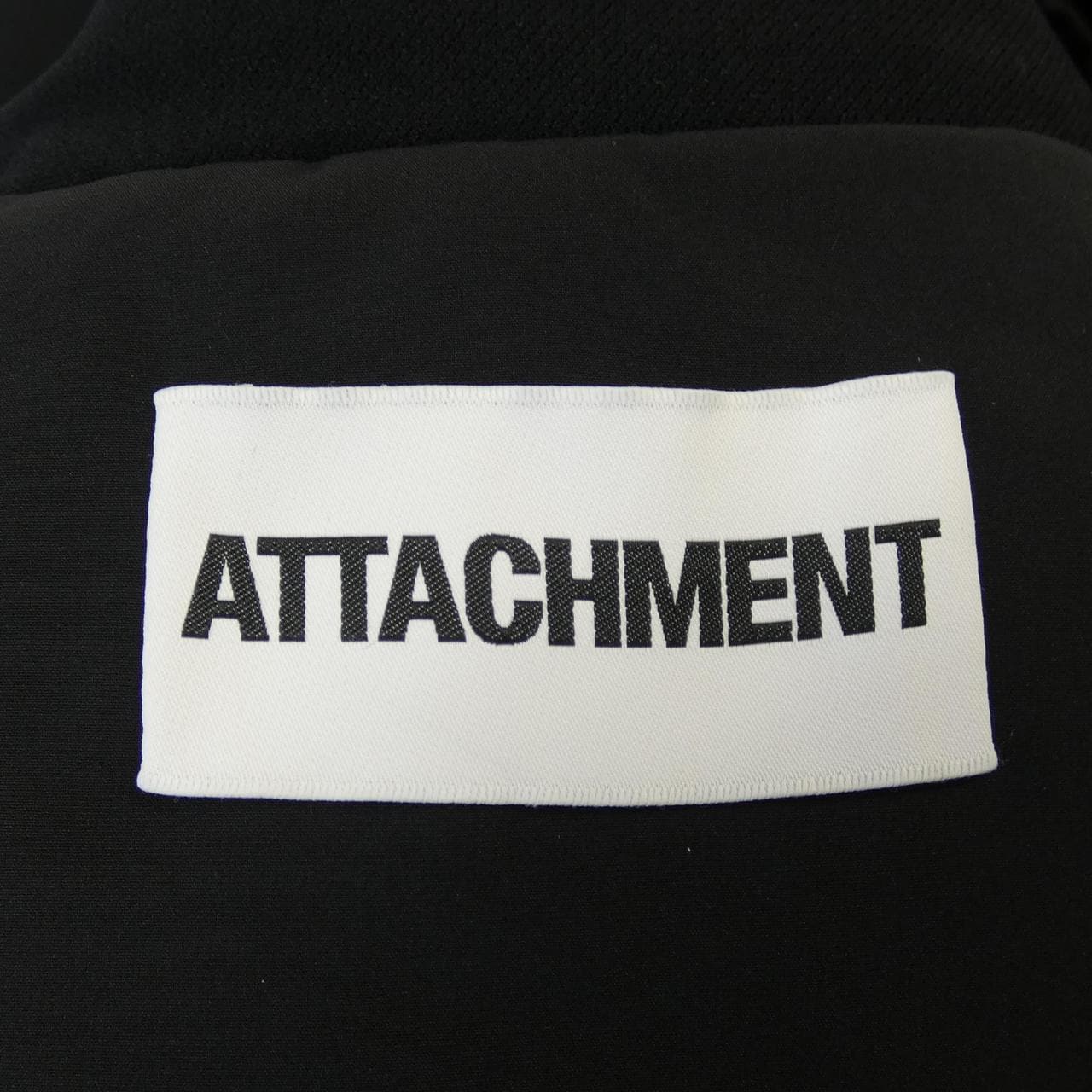 アタッチメント ATTACHMENT AC32-039 ダウンコート