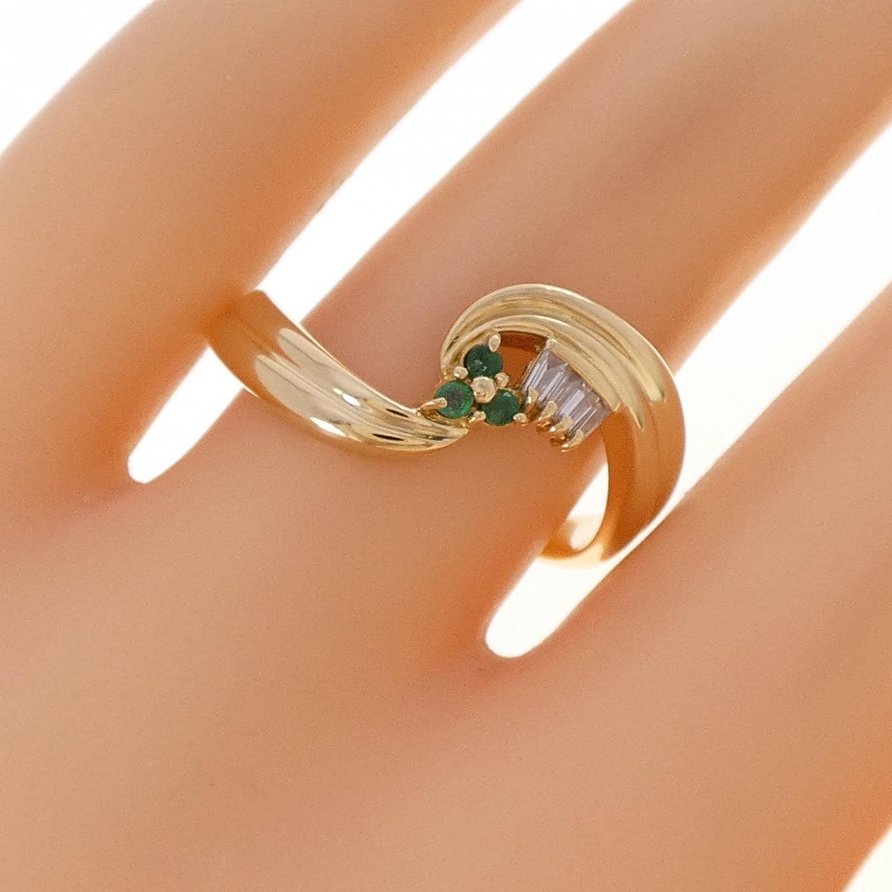 K18YG エメラルド リング 0.06CT